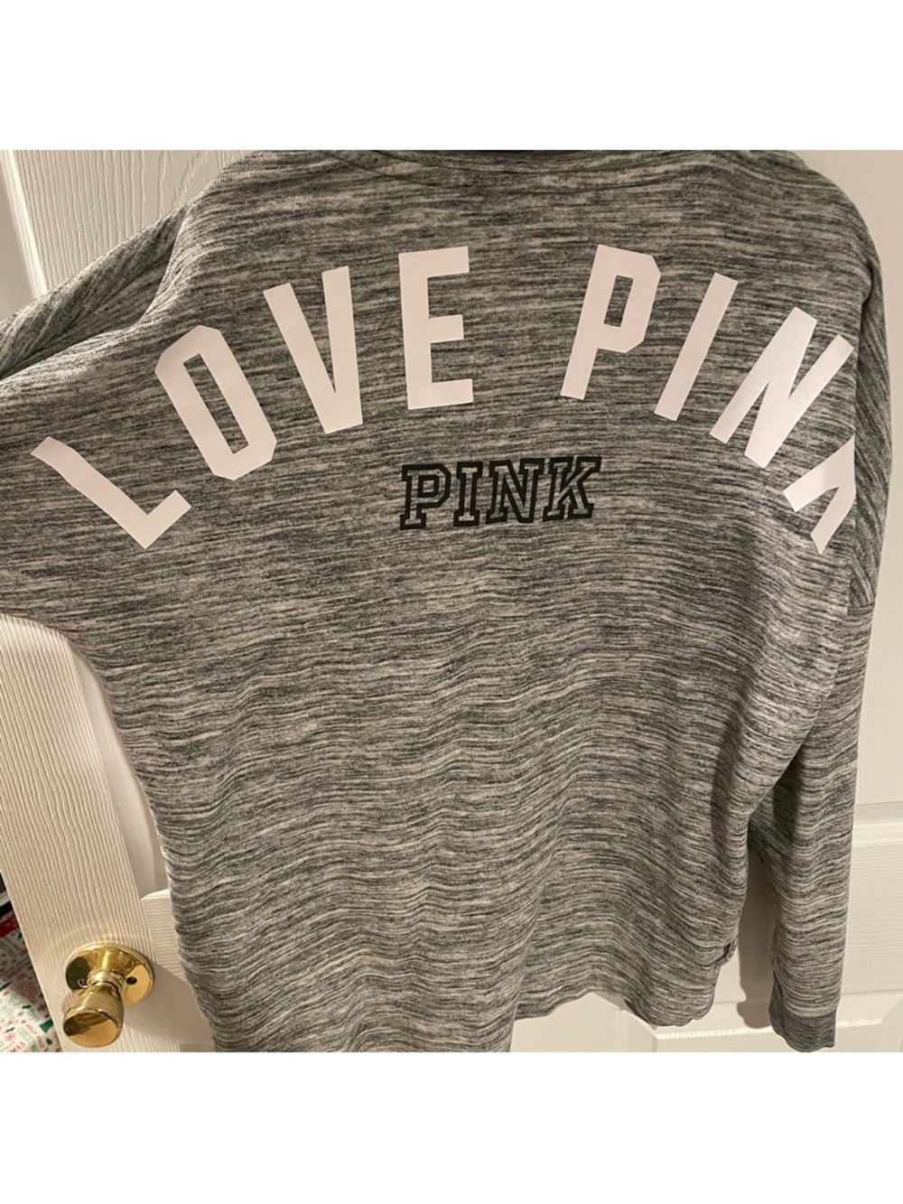 PINK Victoria's Secret Gray Heather Snap-Up Top with Dog Logo - Picture 4 of 4
